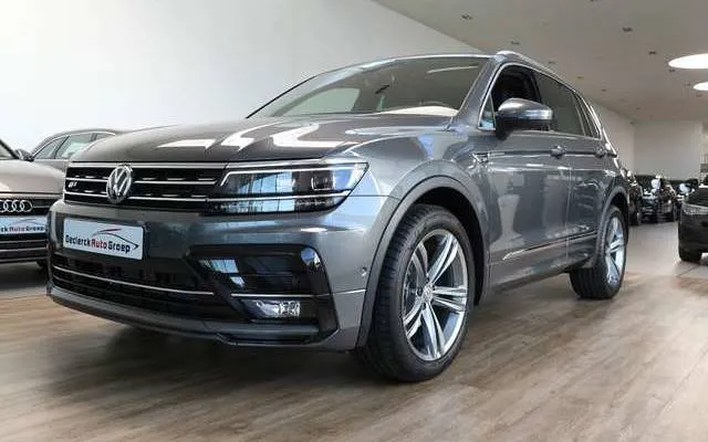 Volkswagen Tiguan 2.0TDI 150PK DSG*R-LINE*VELE OPTIES*AAN TOPPRIJS ! Image 2