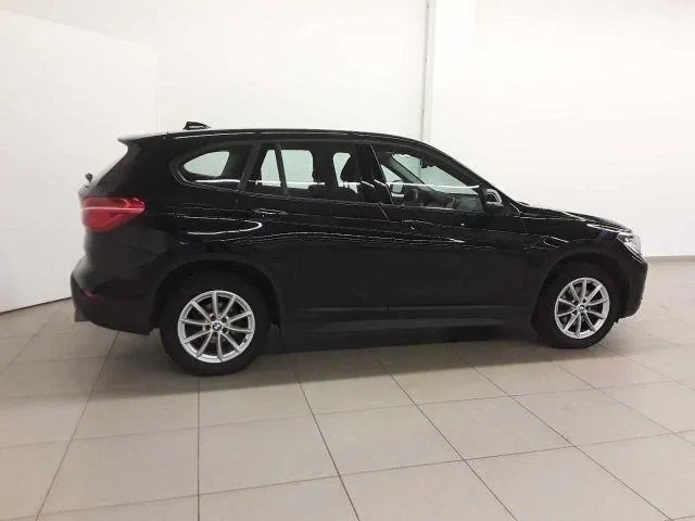 BMW X1 sDrive18d Advantage Image 3